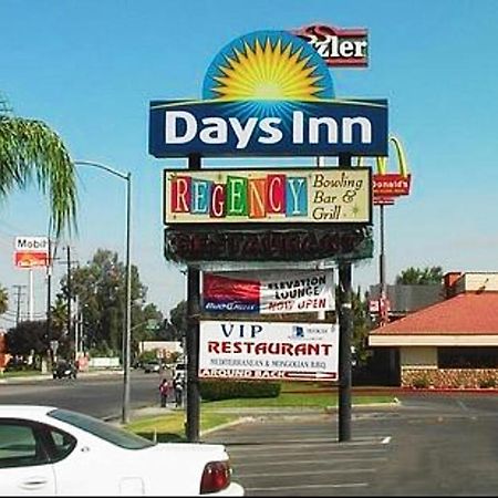 Days Inn By Wyndham Бейкерсфилд Экстерьер фото